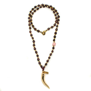 Victoria. Trendy and elegant tusk pendant necklace with mini golden seeds and 8mm Gemstones.
