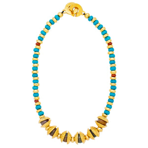 Kailua. Beautiful classic african style necklace, with amazing stones and craftmanship.